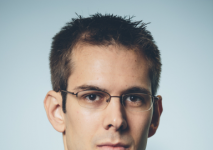 Machine learning guiding early-stage drug discovery process