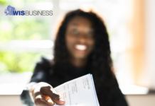 Dem bill aims to establish job listing pay transparency